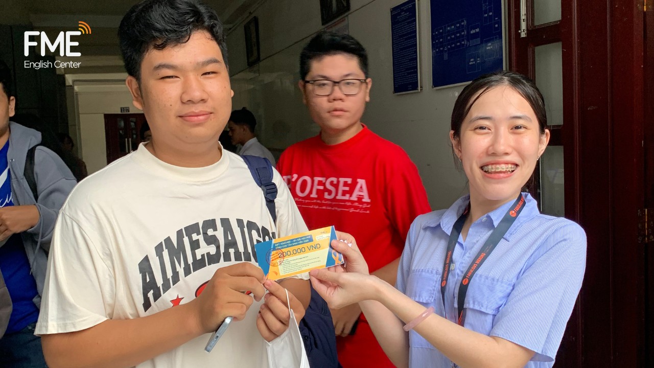 Đội ngũ FME English Center đồng hành cùng Tân sinh viên K51 tại Đại học Cần Thơ trong các hoạt động giao lưu và định hướng.